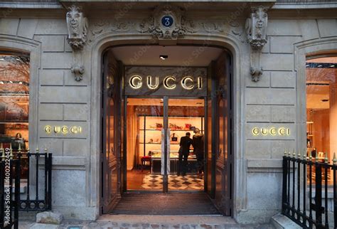 magasin gucci avenue montaigne|montaigne street paris.